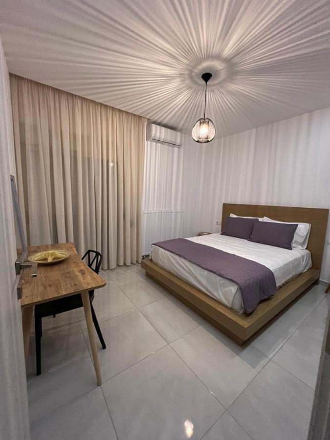 Modern Apartment Close To Airport With Gym And Bbq 이라클리온 외부 사진